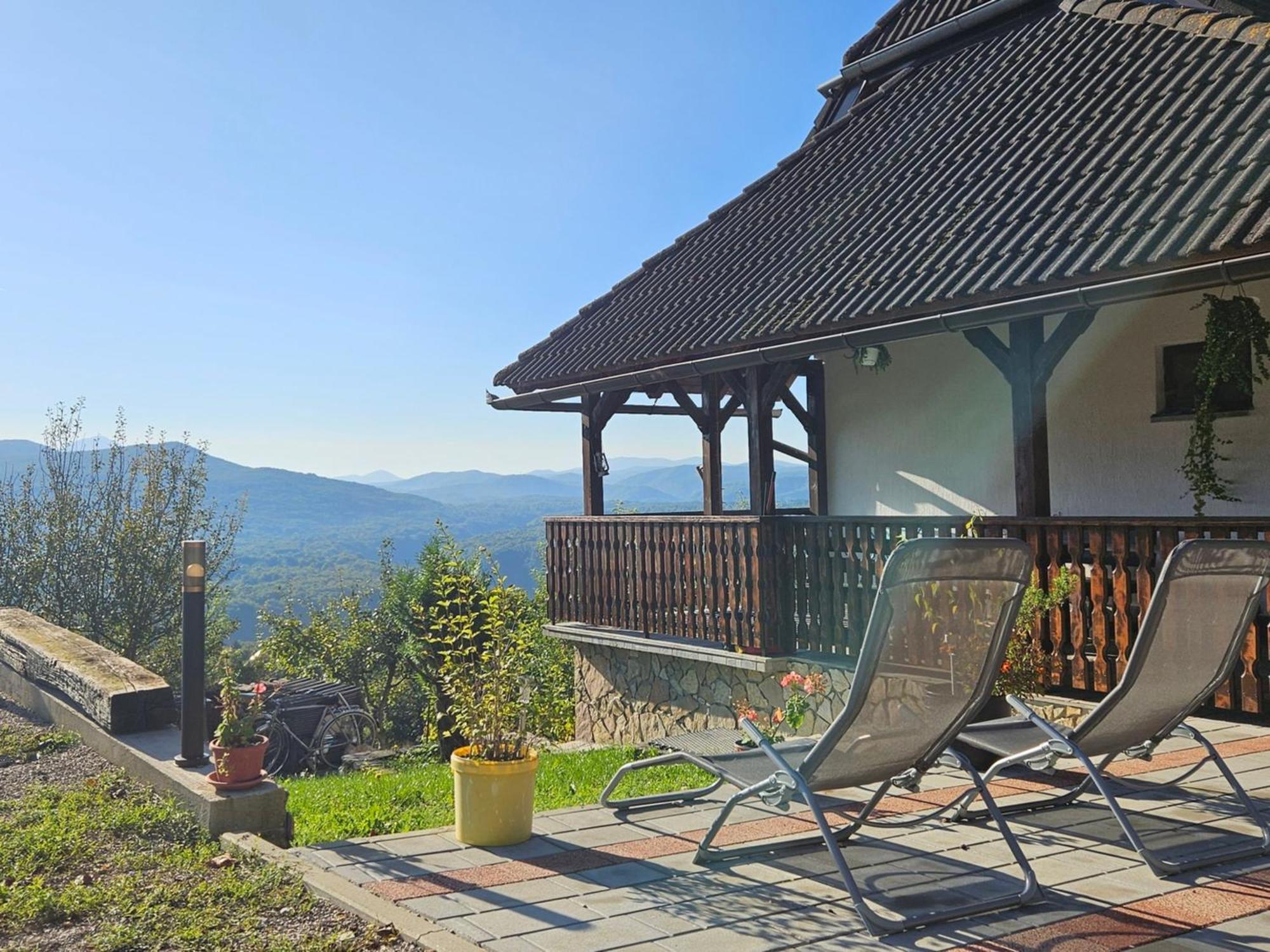 Villa Cozy House Zivko With Balcony Plitvička Jezera Exterior foto